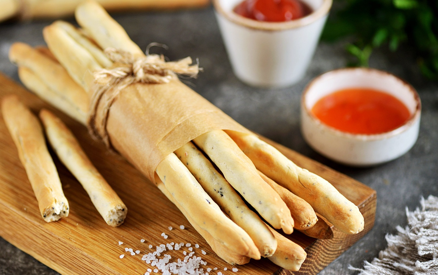 ხრამუნა ჩხირები (შუშხუნა ცომით)