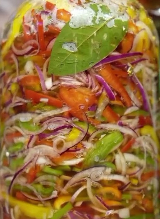 იტალიური კონსერვი (ბოსტნეულის მარინადი)